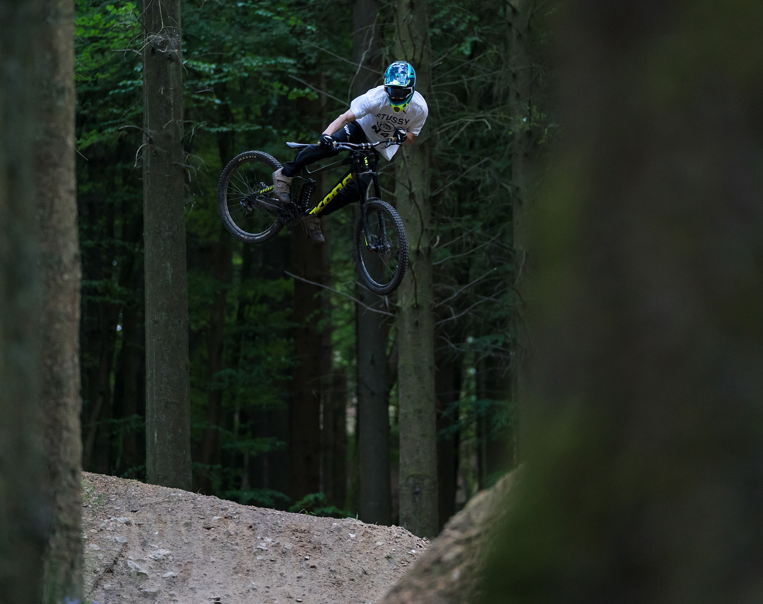 Kona Ambasador Josh Lowe Throwing Shapes at Windhill B1ke Park