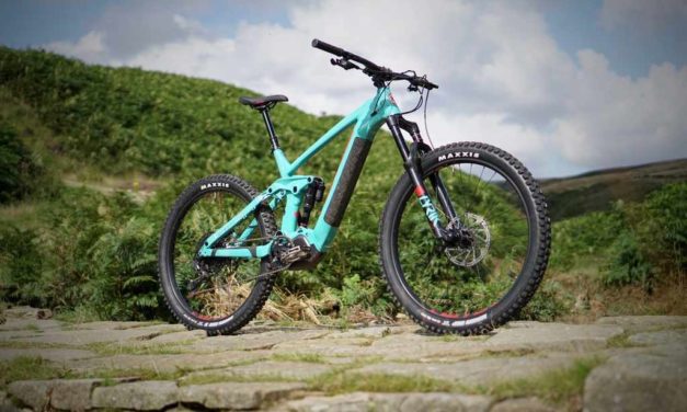 Singletrack Post Their First Impressions of the Remote 160 “Kona has taken the big hit DNA of the Process, shaken it up with a little Remote CTRL and the finished article is this, the 2020 Kona Remote 160.”