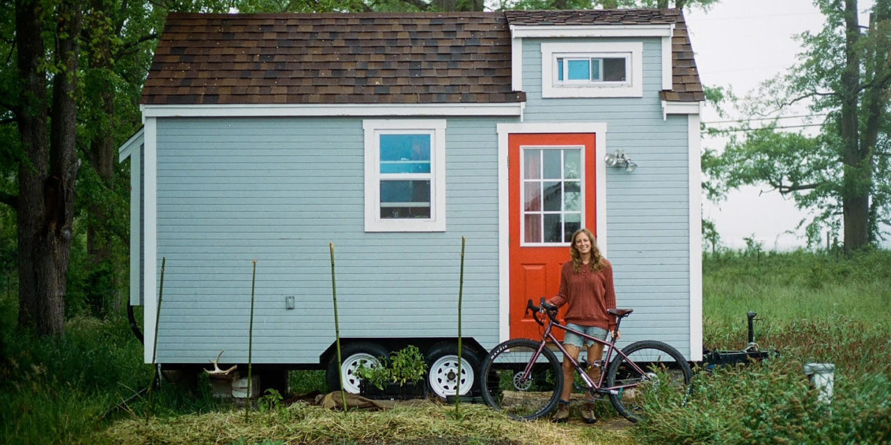 Kona Cog Cast: Laura Killingbeck-Biking From Alaska to South America, Chainsawing, Communes, and Exotic Dancing