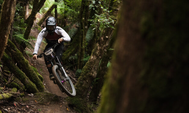 Elliot Smith Battles at UCI Enduro World Cup Opener at Maydena
